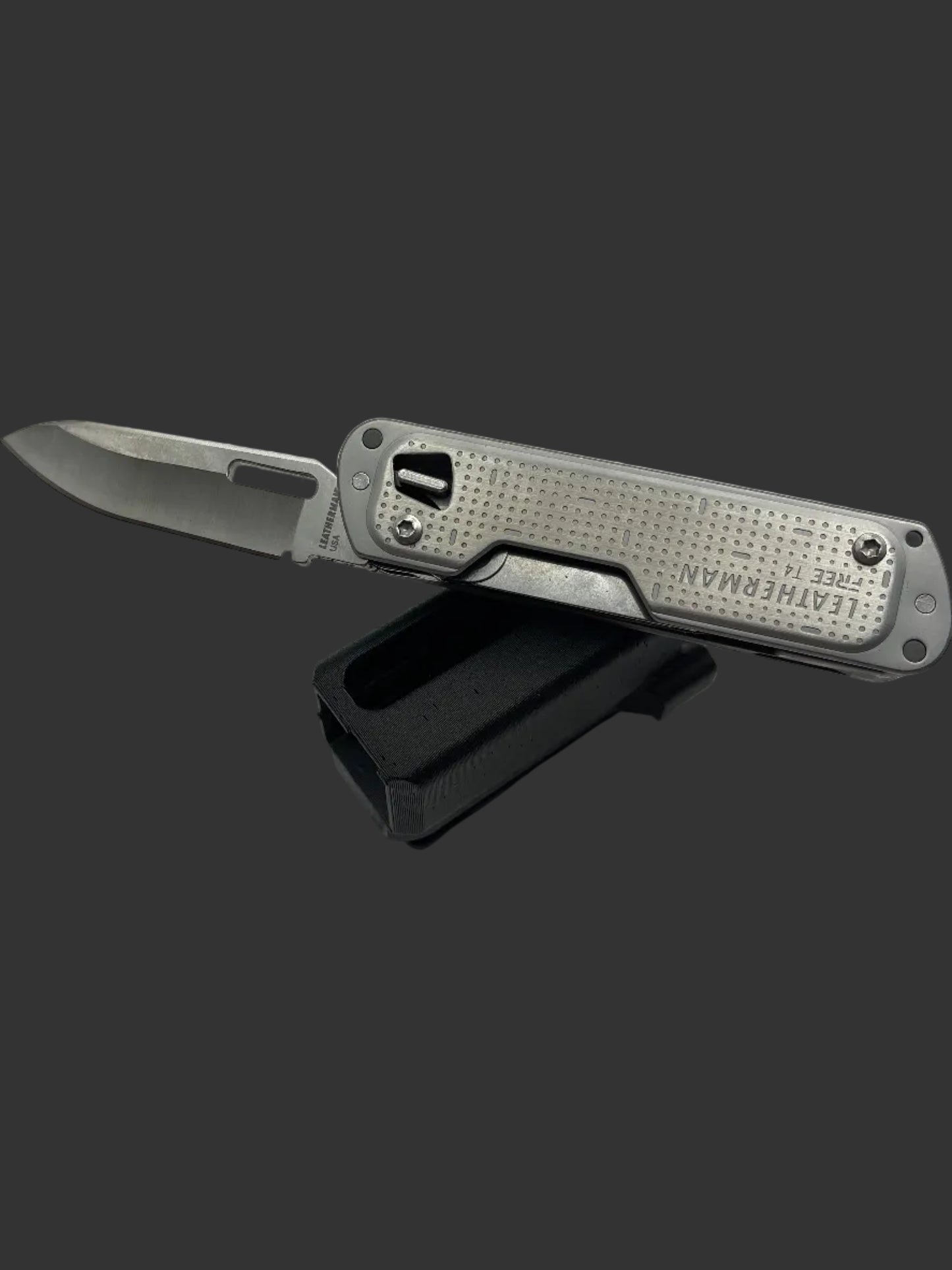Leatherman FREE T4 HOLSTER